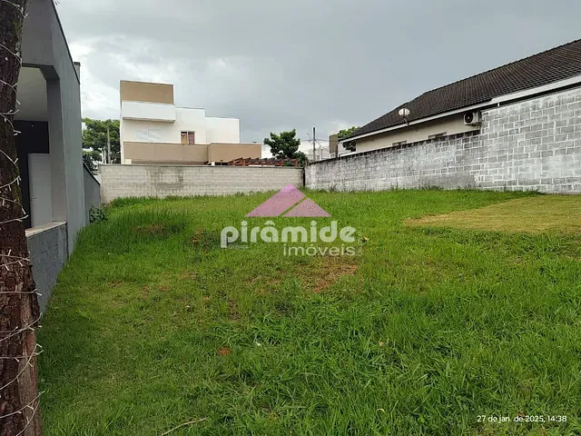 Terreno com 300m², à venda, no bairro Condomínio Terras do Vale em Caçapava