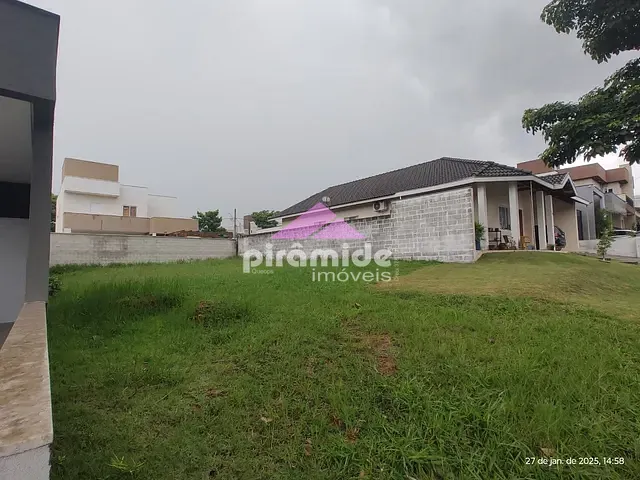 Terreno com 300m², à venda, no bairro Condomínio Terras do Vale em Caçapava
