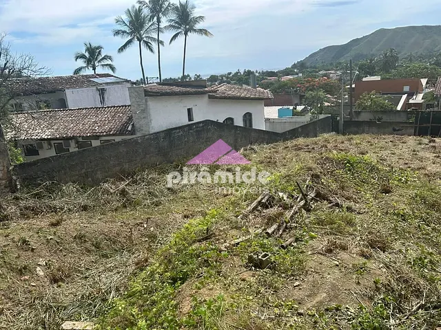 Terreno com 585m², à venda, no bairro Barequeçaba em São Sebastião