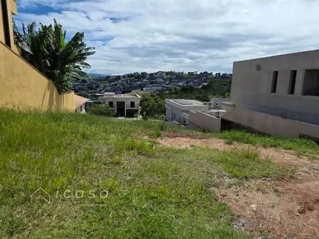 Terreno com 451m², à venda, no bairro Condomínio Residencial Colinas do Paratehy em São José dos Campos