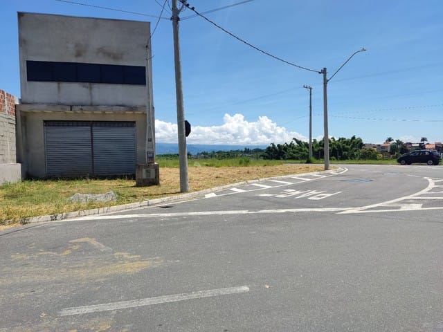 Terreno com 215m², à venda, no bairro Areao em Taubaté