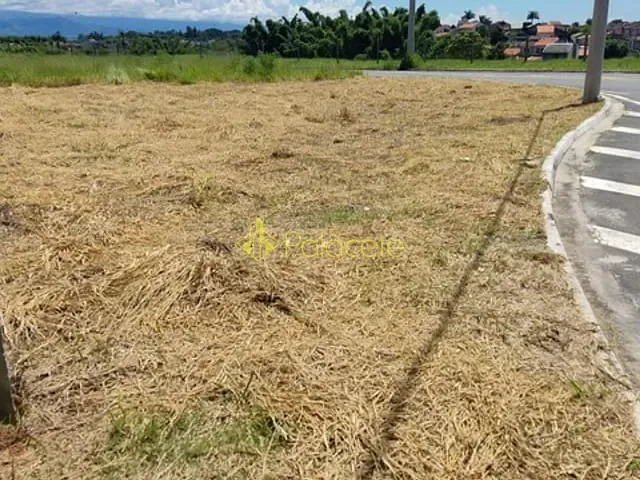 Terreno com 215m², à venda, no bairro Areao em Taubaté
