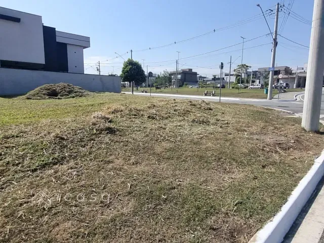 Terreno com 250m², à venda, no bairro Recanto dos Eucaliptos em São José dos Campos