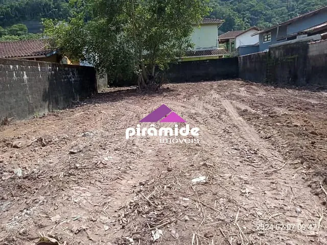 Terreno com 336m², à venda, no bairro Cidade Jardim em Caraguatatuba