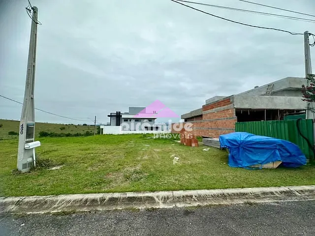 Terreno com 377m², à venda, no bairro Vila Paraíso em Caçapava