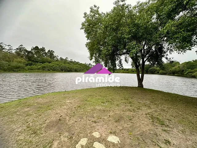 Terreno com 360m², à venda, no bairro Condomínio Bellavittá em Caçapava