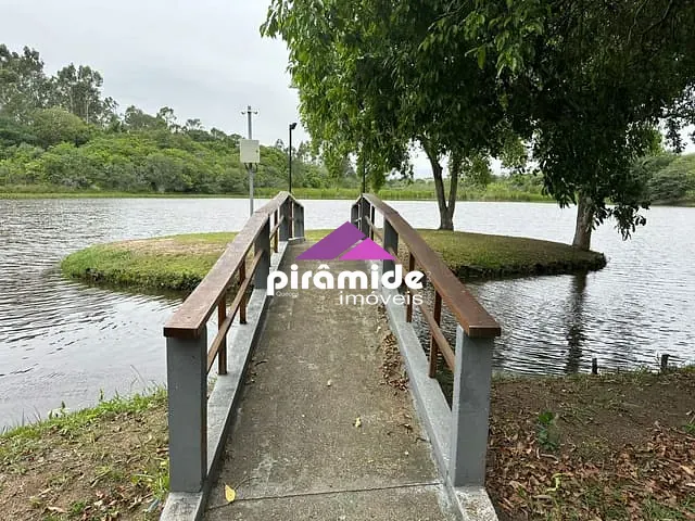 Terreno com 360m², à venda, no bairro Condomínio Bellavittá em Caçapava