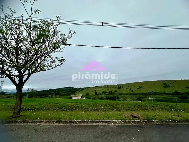 Terreno com 360m², à venda, no bairro Condomínio Bellavittá em Caçapava