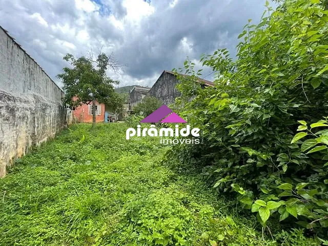 Terreno com 691m², à venda, no bairro Centro em Monteiro Lobato