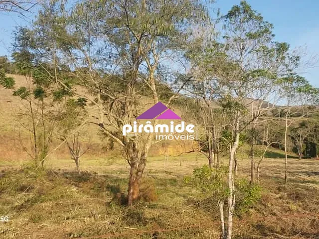 Terreno com 360000m², à venda, no bairro São Benedito em Monteiro Lobato