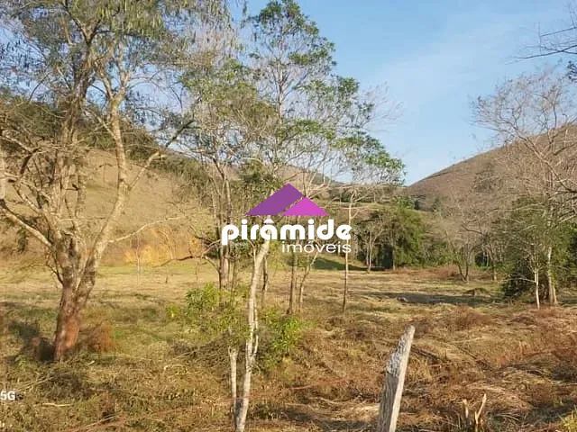 Terreno com 360000m², à venda, no bairro São Benedito em Monteiro Lobato