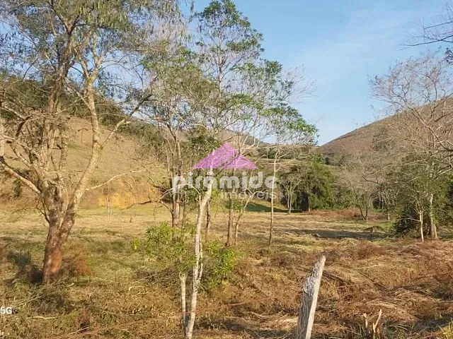 Terreno com 360000m², à venda, no bairro São Benedito em Monteiro Lobato