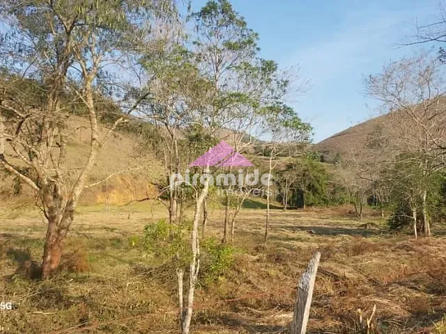 Terreno com 360000m², à venda, no bairro São Benedito em Monteiro Lobato