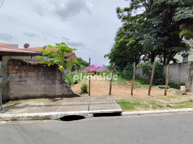 Terreno com 600m², à venda, no bairro Jardim Santa Hermínia em São José dos Campos