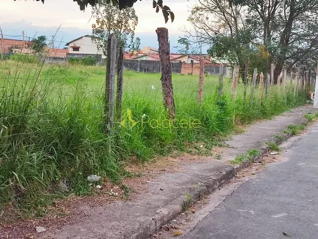 Terreno com 300m², à venda, no bairro Alto do Cardoso em Pindamonhangaba