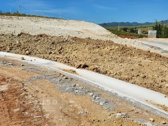 Terreno com 301m², à venda, no bairro Condomínio Residencial Ecopark Bourbon em Caçapava