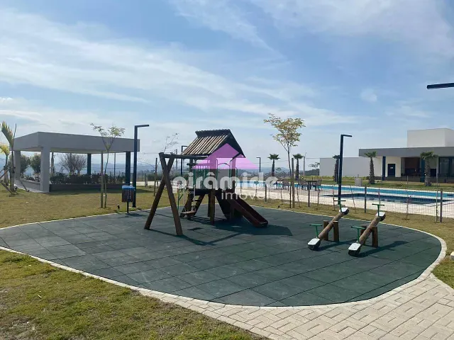 Terreno com 330m², à venda, no bairro Urbanova em São José dos Campos