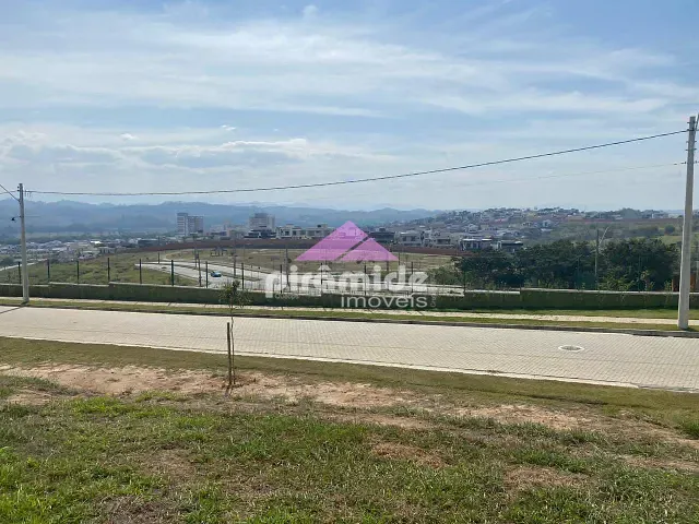 Terreno com 330m², à venda, no bairro Urbanova em São José dos Campos
