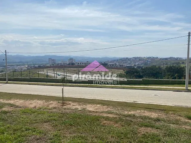 Terreno com 330m², à venda, no bairro Urbanova em São José dos Campos