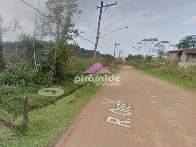 Terreno com 360m², à venda, no bairro Getuba em Caraguatatuba