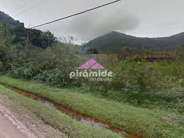 Terreno com 360m², à venda, no bairro Getuba em Caraguatatuba
