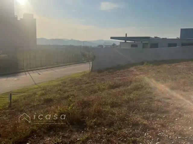 Terreno com 610m², à venda, no bairro Urbanova / Colinas do Paratehy em São José dos Campos