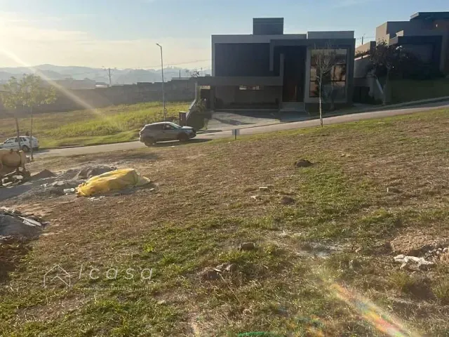 Terreno com 600m², à venda, no bairro Condomínio Residencial Colinas do Paratehy em São José dos Campos