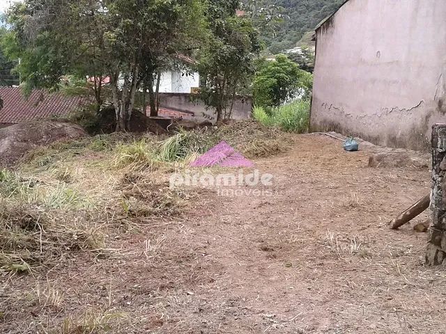 Terreno com 360m², à venda, no bairro Cidade Jardim em Caraguatatuba