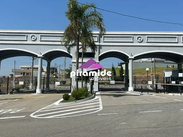 Terreno com 833m², à venda, no bairro Condomínio Residencial Altos da Quinta em São José dos Campos