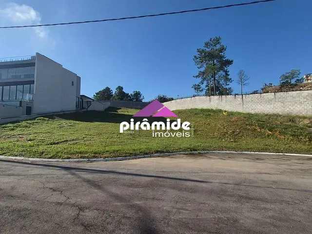 Terreno com 833m², à venda, no bairro Condomínio Residencial Altos da Quinta em São José dos Campos