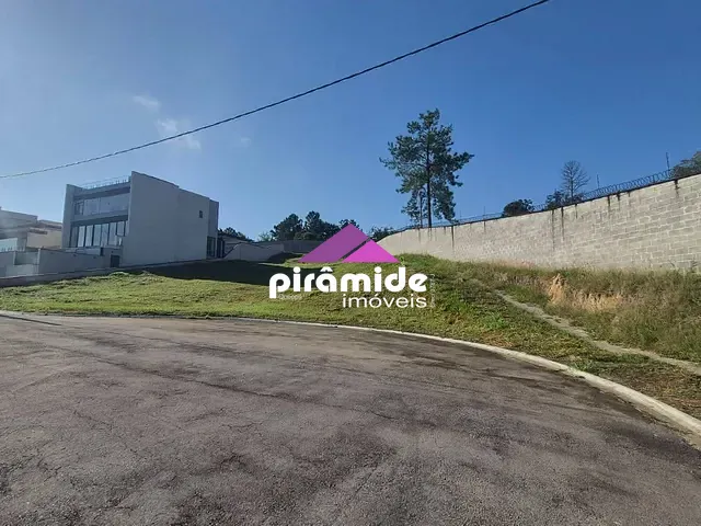 Terreno com 833m², à venda, no bairro Condomínio Residencial Altos da Quinta em São José dos Campos