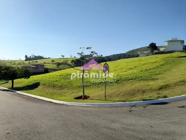 Terreno com 1350m², à venda, no bairro Paraibuna em Paraibuna