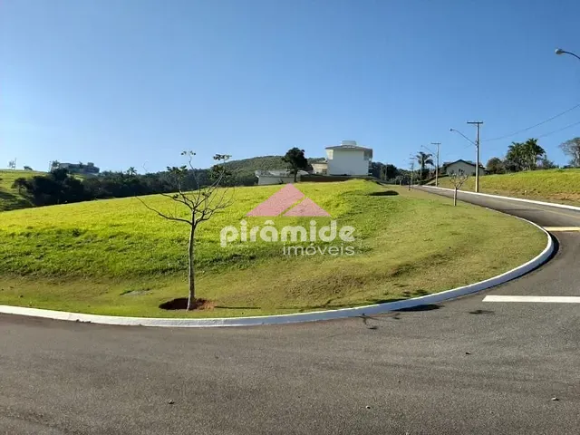 Terreno com 1350m², à venda, no bairro Paraibuna em Paraibuna