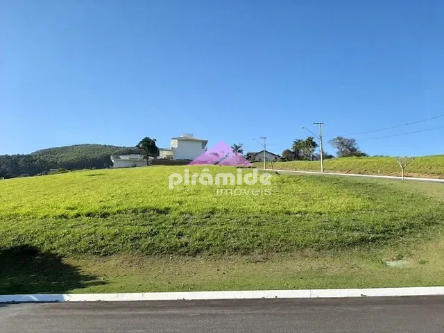 Terreno com 1350m², à venda, no bairro Paraibuna em Paraibuna