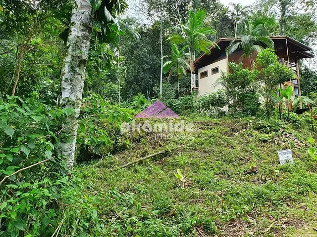 Terreno com 490m², à venda, no bairro Massaguaçu em Caraguatatuba