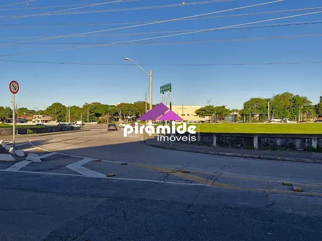 Terreno com 300m², à venda, no bairro Parque Industrial em São José dos Campos