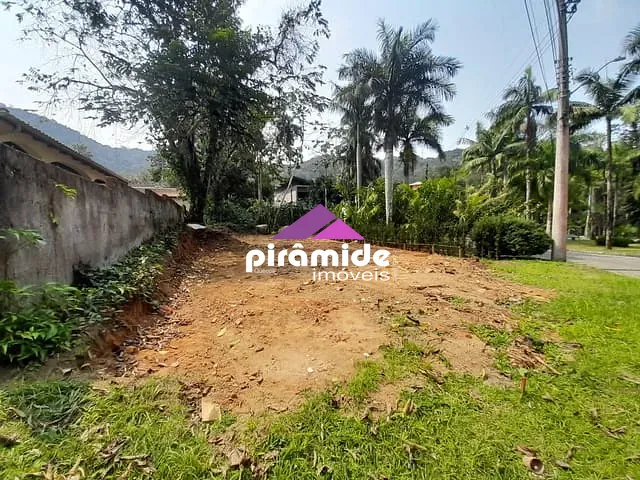Terreno com 403m², à venda, no bairro Park Imperial em Caraguatatuba