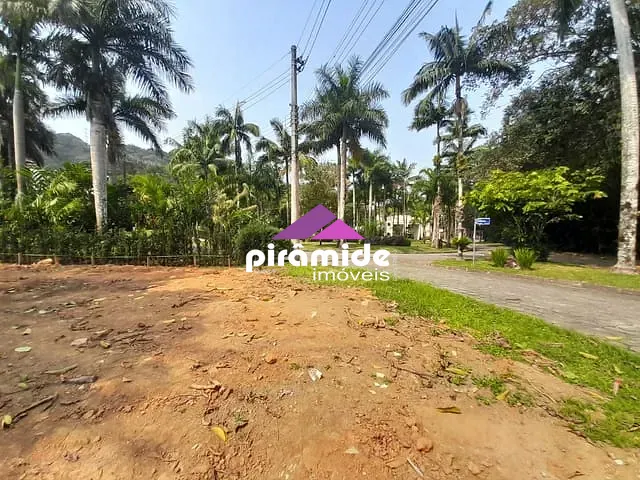 Terreno com 403m², à venda, no bairro Park Imperial em Caraguatatuba