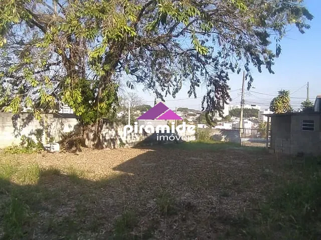 Terreno com 330m², à venda, no bairro Centro em São José dos Campos