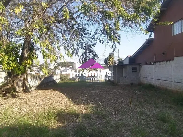 Terreno com 330m², à venda, no bairro Centro em São José dos Campos