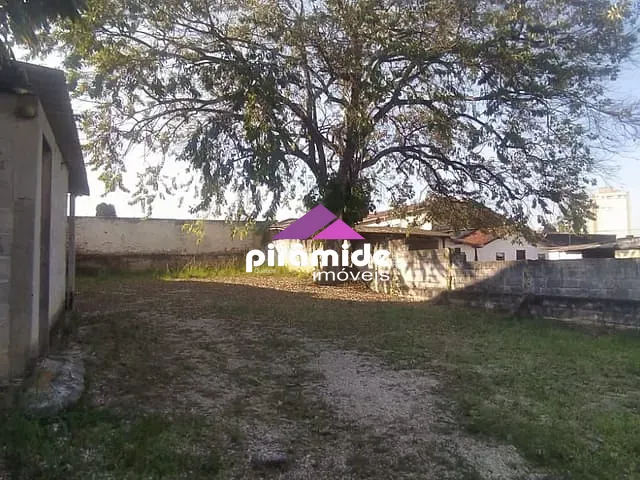 Terreno com 330m², à venda, no bairro Centro em São José dos Campos