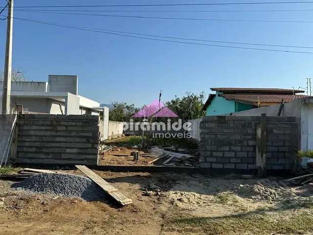 Terreno com 290m², à venda, no bairro Balneário Recanto do Sol em Caraguatatuba