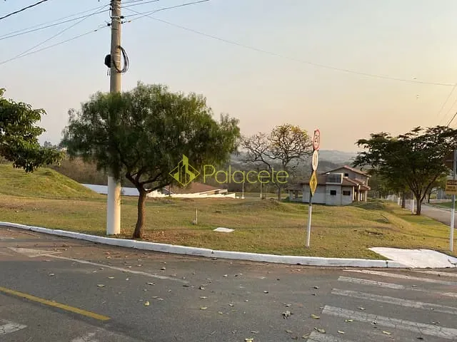 Terreno com 275m², à venda, no bairro Chácaras Cataguá em Taubaté