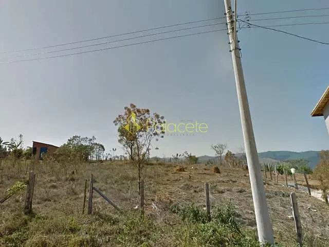 Terreno com 500m², à venda, no bairro Parque Shangrilá em Pindamonhangaba