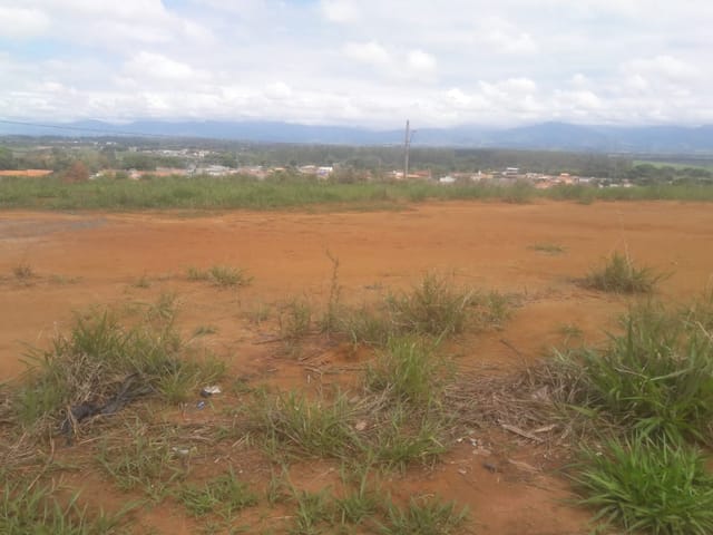 Terreno com 232m², à venda, no bairro Centro em Roseira