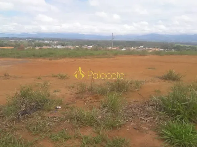 Terreno com 232m², à venda, no bairro Centro em Roseira