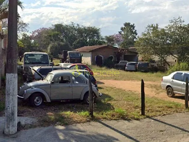 Terreno com 1000m², à venda, no bairro Nossa Senhora do Perpétuo Socorro em Pindamonhangaba