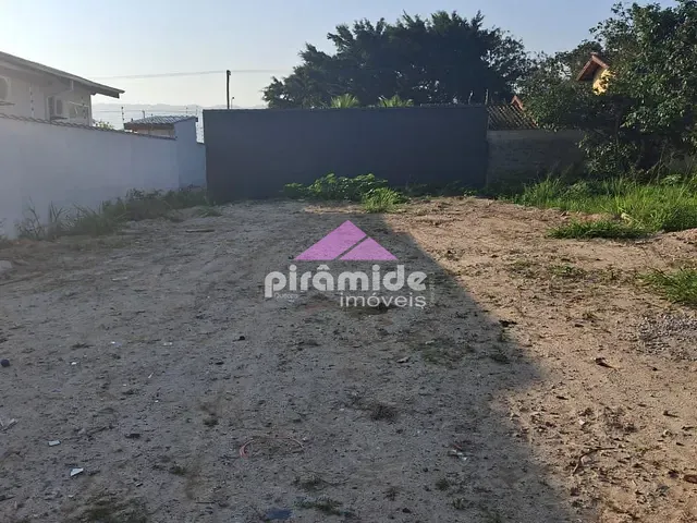Terreno com 360m², à venda, no bairro Pontal de Santa Marina em Caraguatatuba