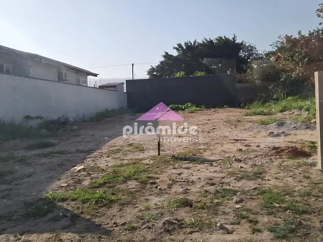 Terreno com 360m², à venda, no bairro Pontal de Santa Marina em Caraguatatuba