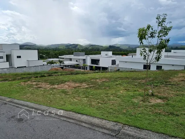 Terreno com 200m², à venda, no bairro Jardim Cruzeiro do Sul em São José dos Campos